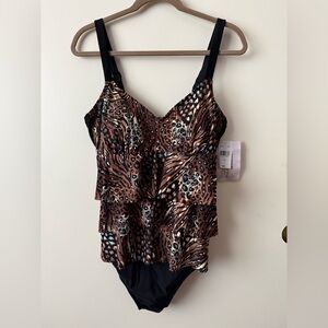 Delta Burke one piece swimsuit 18W